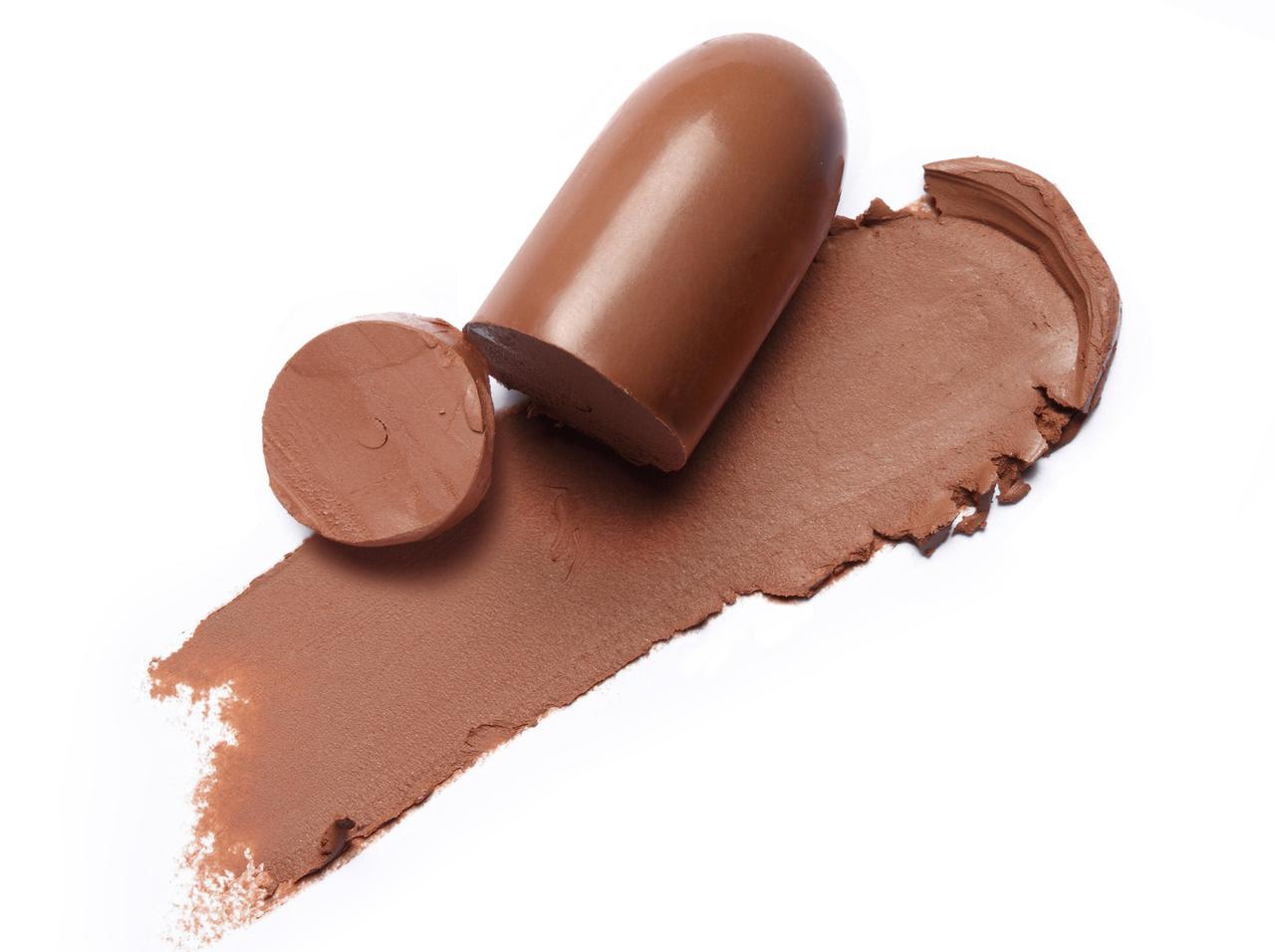 自分に合う「ブラウンリップ」が分かる、プロが教える簡単な小ワザ