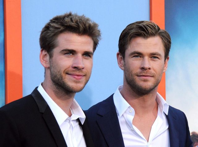 家族への誕プレが自分よがりすぎる！クリス・ヘムズワース、弟リアムへのギフトが笑える