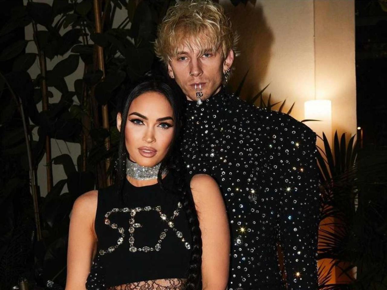 ドルチェ&ガッバーナのショーでマシン・ガン・ケリーがミーガンを見つけて取った行動とは?