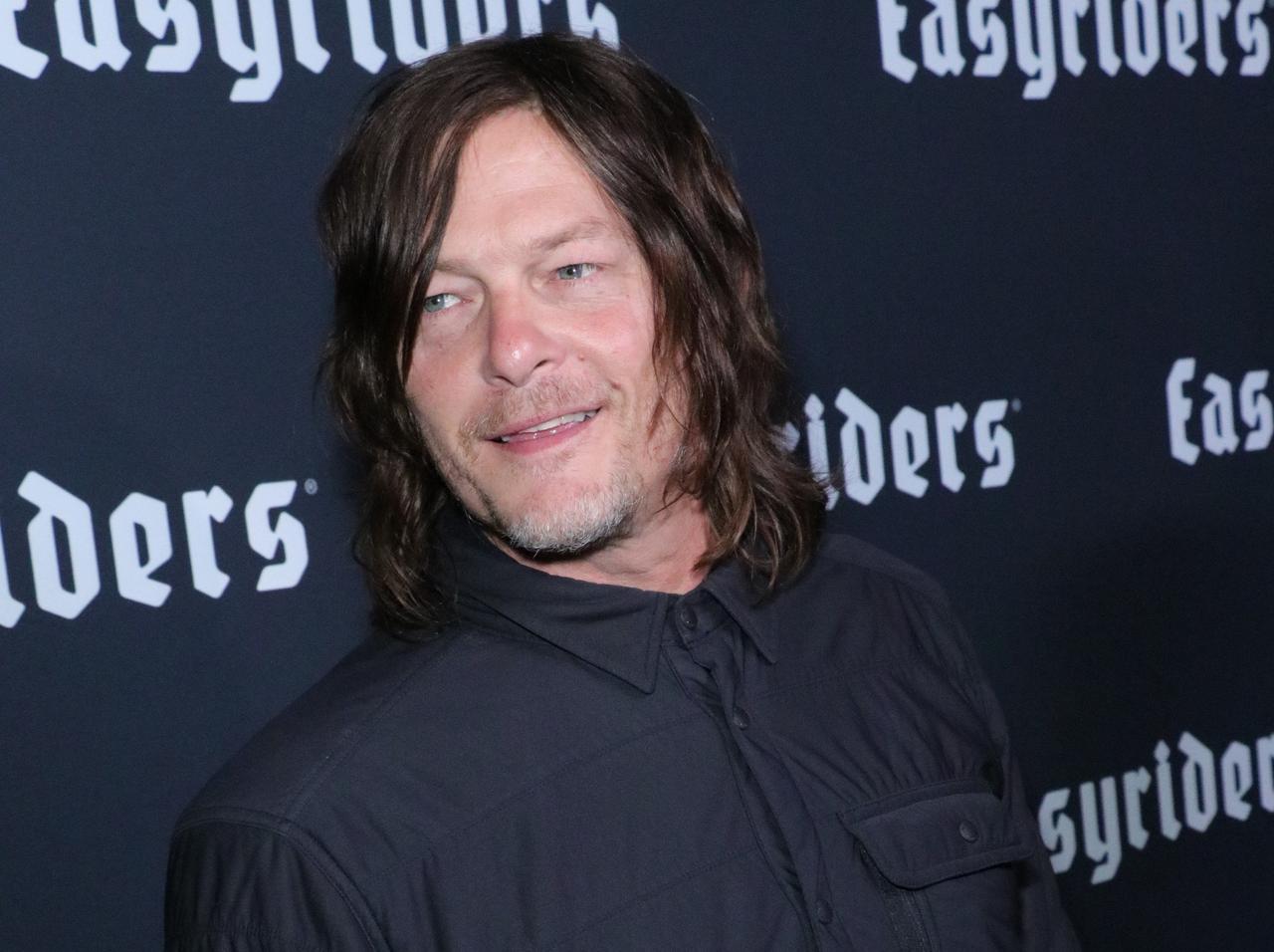 『ウォーキング・デッド』ノーマン・リーダス、“自由すぎる行動”でファンの心をザワつかせてしまう