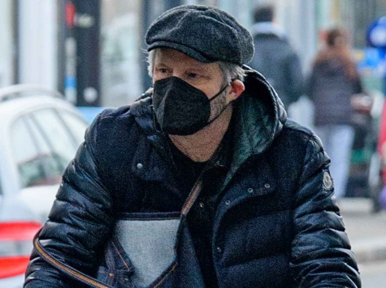 『キングスマン』コリン・ファース、ロンドンの街を自転車で走るだけでダンディ…！