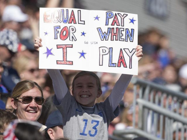 米女子サッカー代表が起こした賃金格差訴訟、連盟が26 億円＋ボーナスの支払いに合意