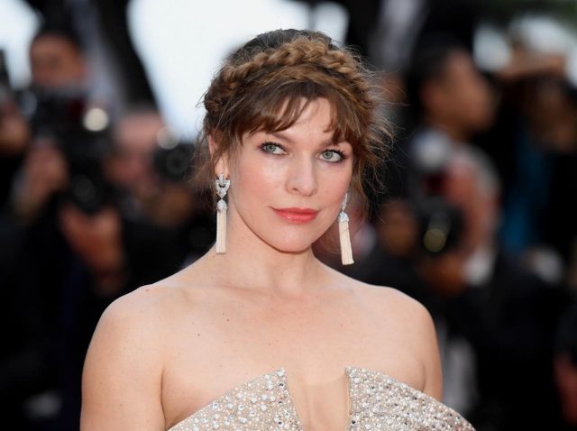 ウクライナとロシアにルーツがあるミラ・ジョヴォヴィッチ、ウクライナ侵攻を受け声明