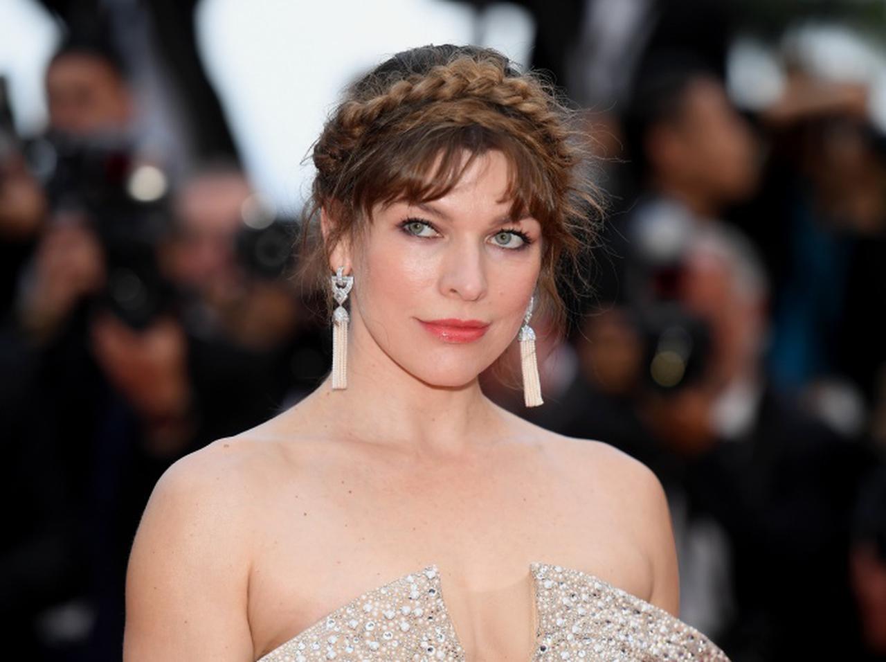 ウクライナとロシアにルーツがあるミラ・ジョヴォヴィッチ、ウクライナ侵攻を受け声明