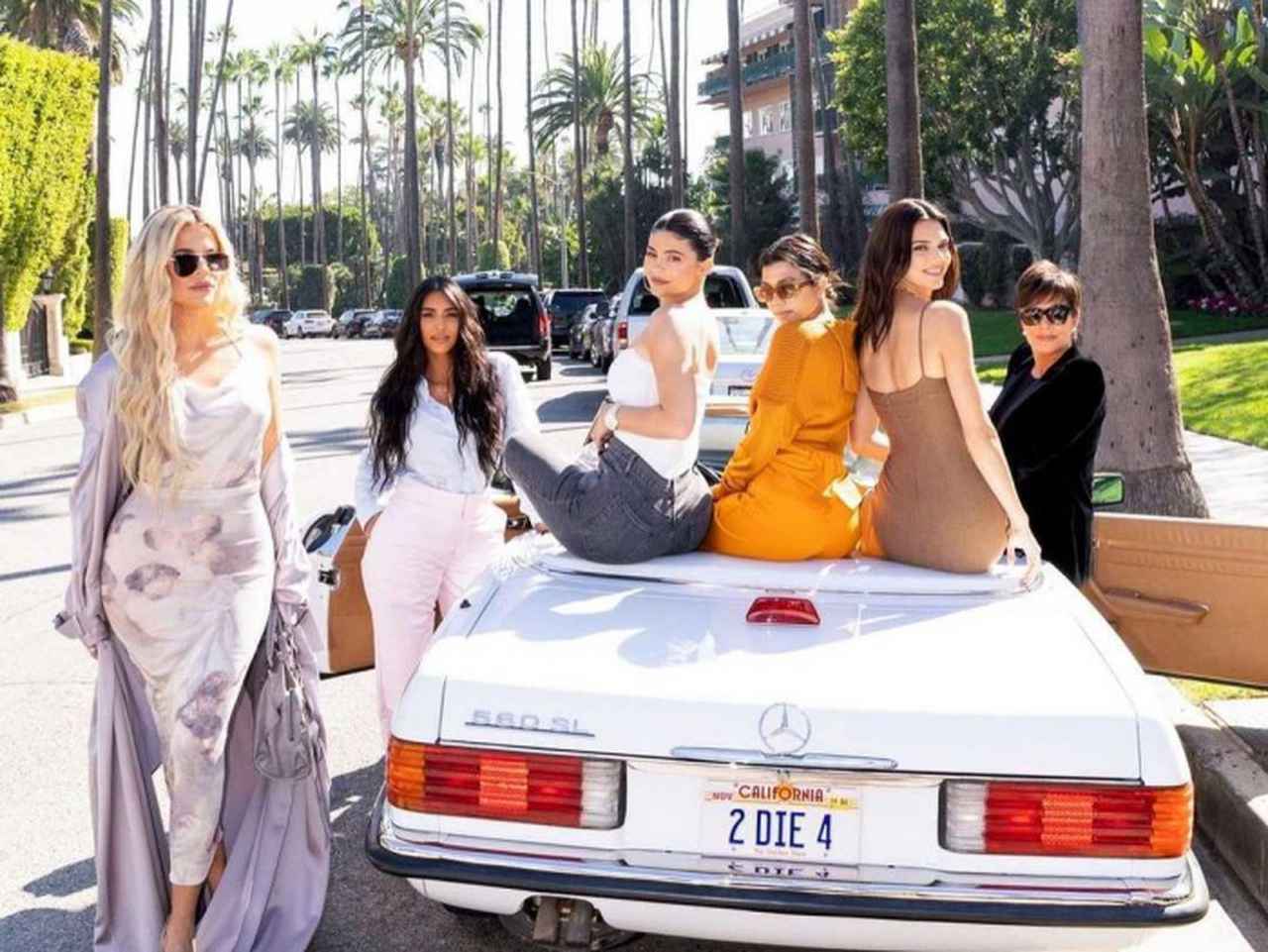 『ザ・カーダシアンズ』の本編予告が公開、“あの人”の姿がないのに気づいた?