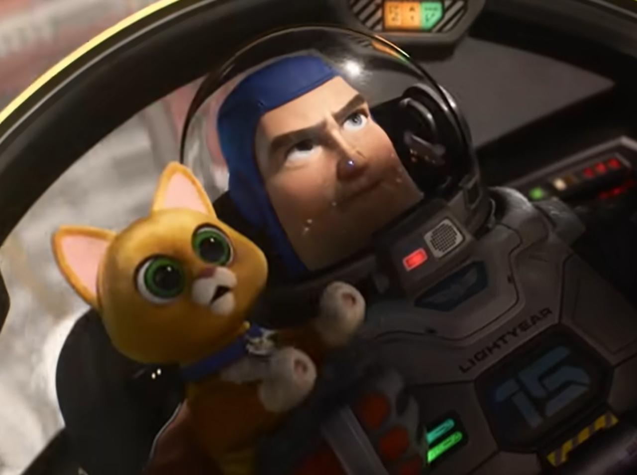 『バズ・ライトイヤー』の悪役、『トイ・ストーリー2』の「バズの宿敵」では?