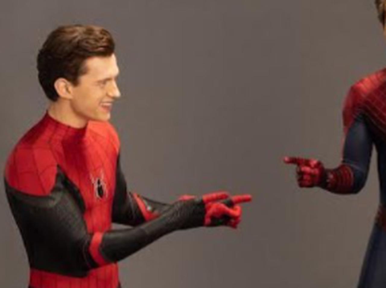 トム・ホランド、アンドリュー・ガーフィールド、トビー・マグワイアが「スパイダーマンのネタ画像」を豪華再現!