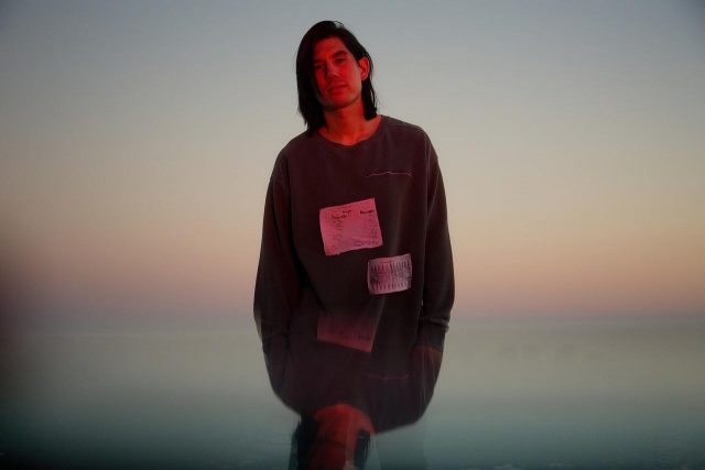 今、日本で断トツで聴かれてる洋楽！日系プロデューサーによる“美メロ”アンセム「Tie Me Down」って知ってる？