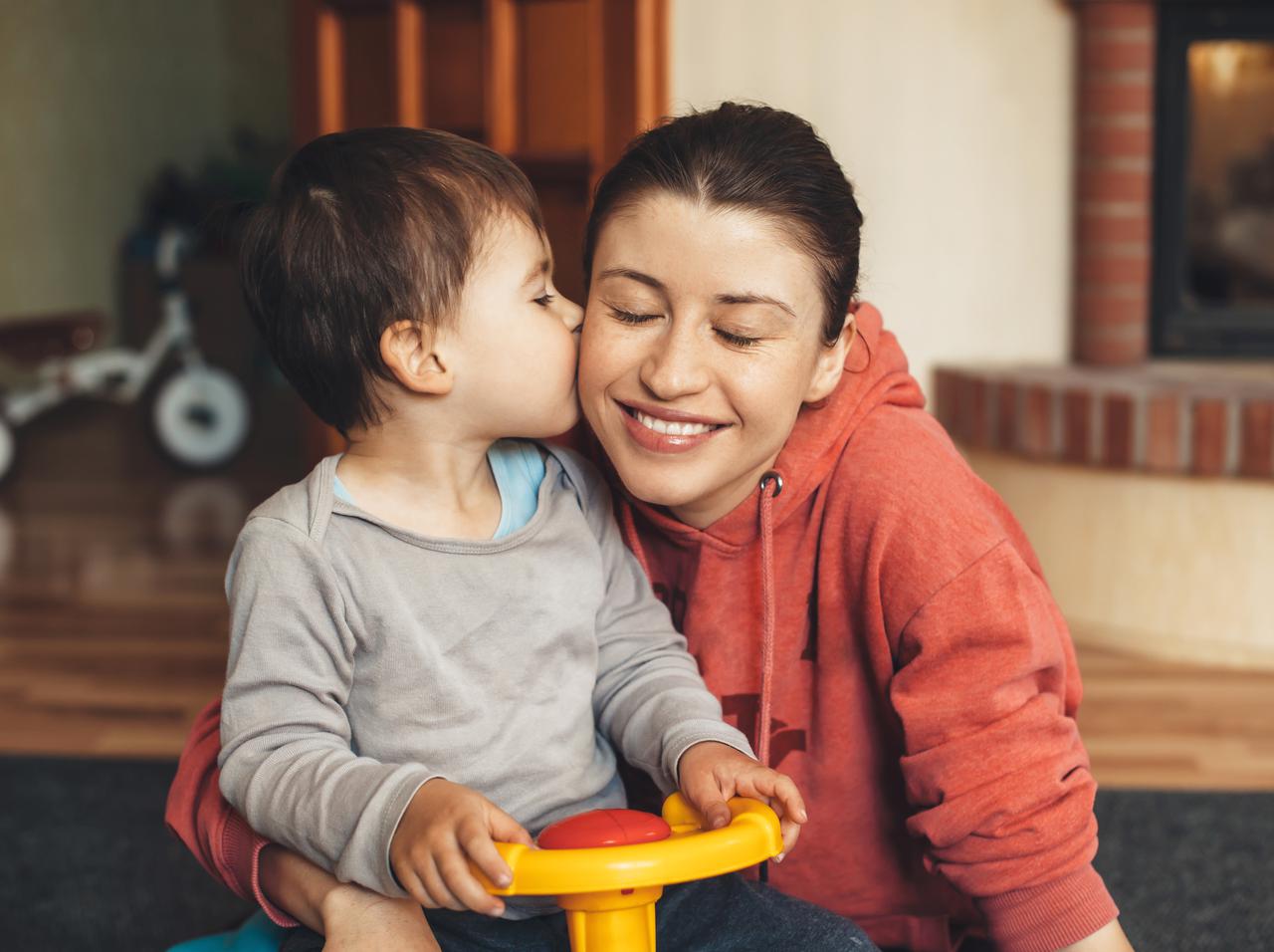 「母親で無職」は本当か？家事・育児は立派な仕事です