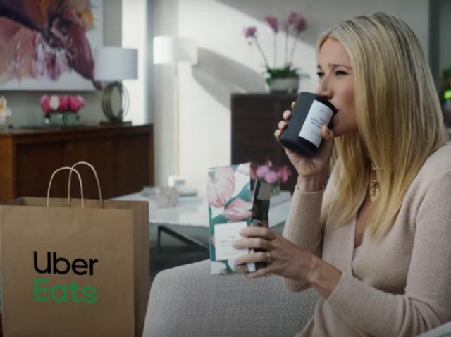 今夜、私が頂くのは「アソコの香りキャンドル」！ウーバーイーツ新CMで、グウィネスが明かした“お味”は？