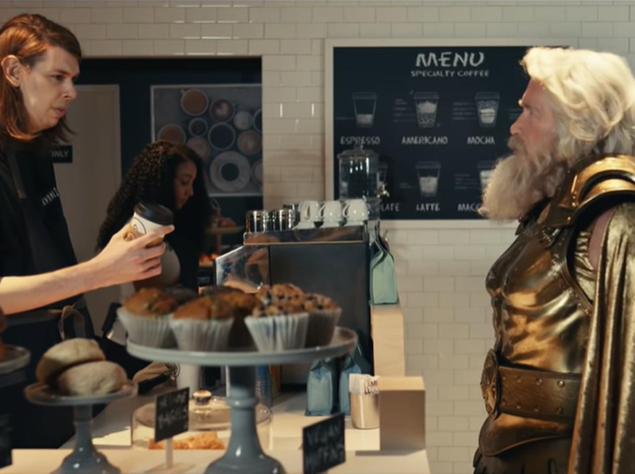 アーノルド・シュワルツェネッガーのゼウス！『ストレンジャー・シングス』の“彼”との掛け合いがジワる