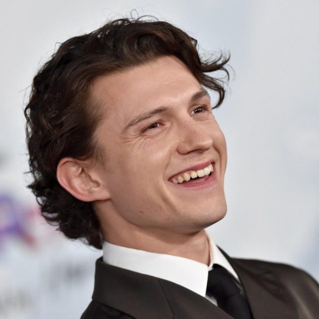 “ネタバレ王”の本領発揮!?トム・ホランドが「スパイダーマンのお尻」についてネタバレ