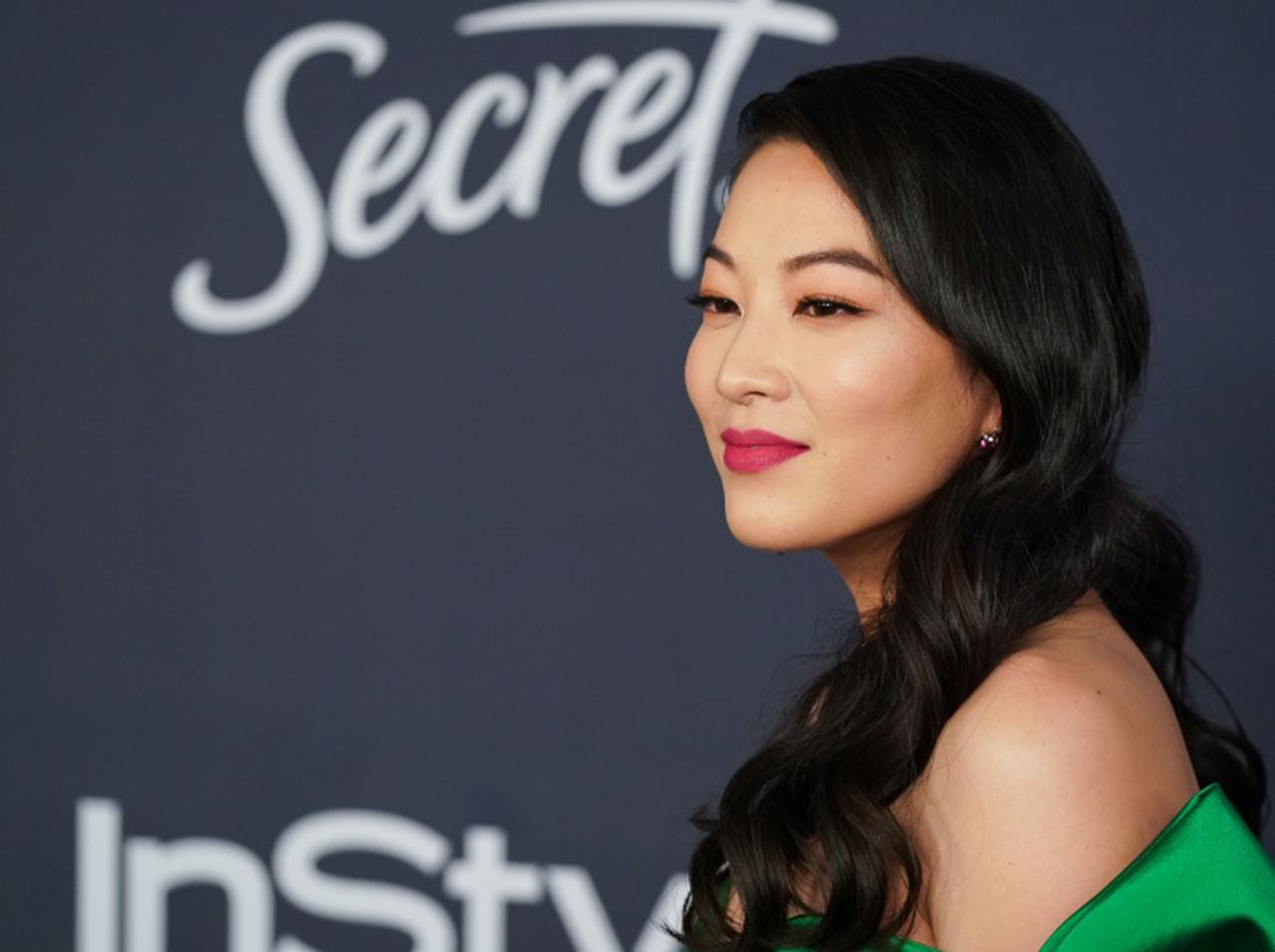 アーデン・チョウ、「白人キャストの半分のギャラ」が理由で映画版『ティーン・ウルフ』の出演を見送る