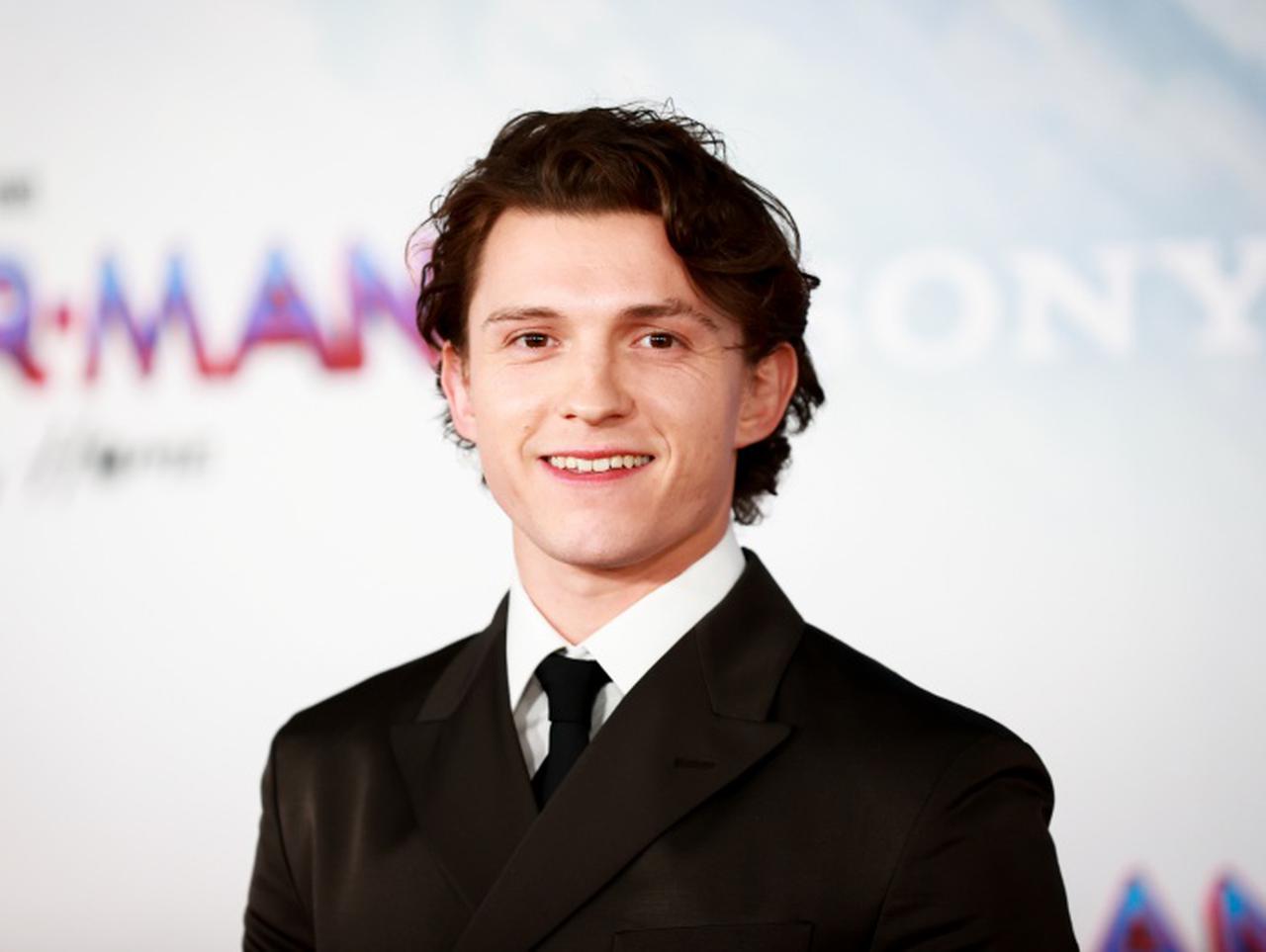 『スパイダーマン』トム・ホランドが“ジッパー”に嫉妬!どうしてもスパイダーマンスーツに欲しい機能