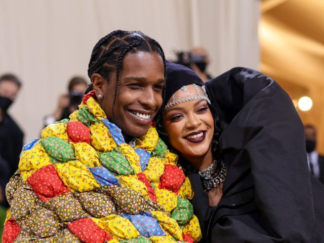 リアーナがエイサップ・ロッキーとの第1子を妊娠！セレブの反応が凄まじい