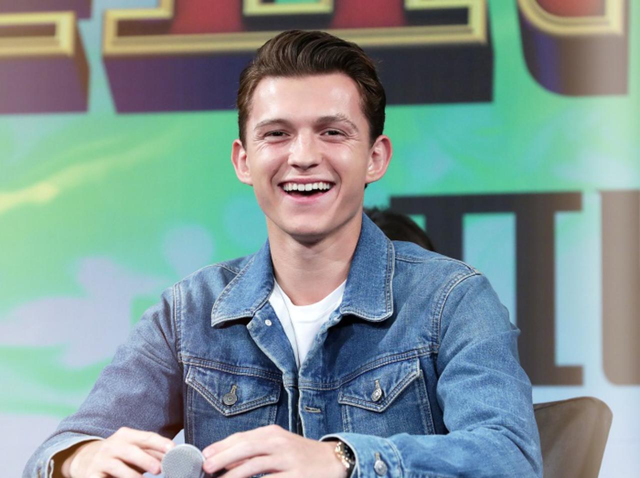 トム・ホランド、マッサージガンを“大人のおもちゃ”と間違える