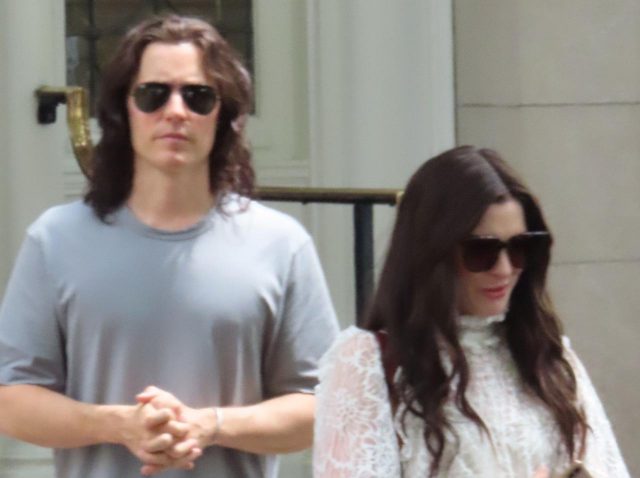 アン・ハサウェイ、ジャレッド・レトとの共演で“期待を裏切られた”と明かす