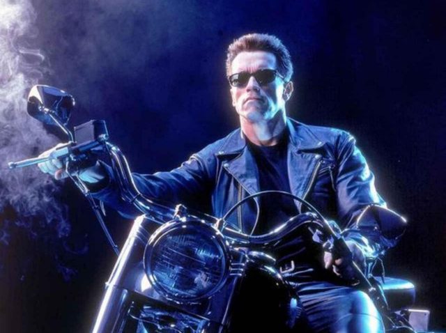 『ターミネーター2』でT-800のサングラス登場回数が減った理由