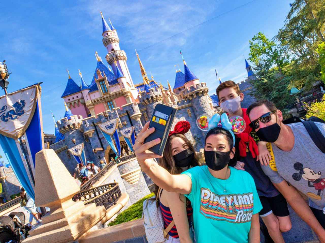 ディズニーランド、“例の被害”にあったゲストが渡された「1枚の紙きれ」が話題に