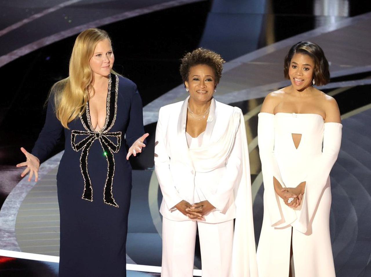 “女性3人を雇う方が男性1人を雇うより安いしね”、アカデミー賞司会者のトークが痛快すぎる