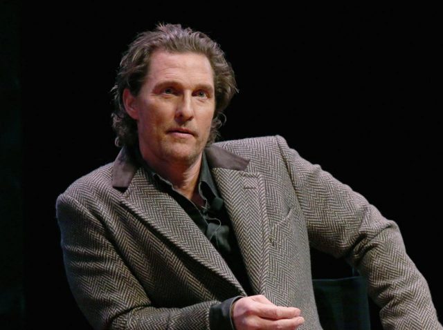 薄毛から復活したマシュー・マコノヒー、「植毛した」というデマが広まっていた