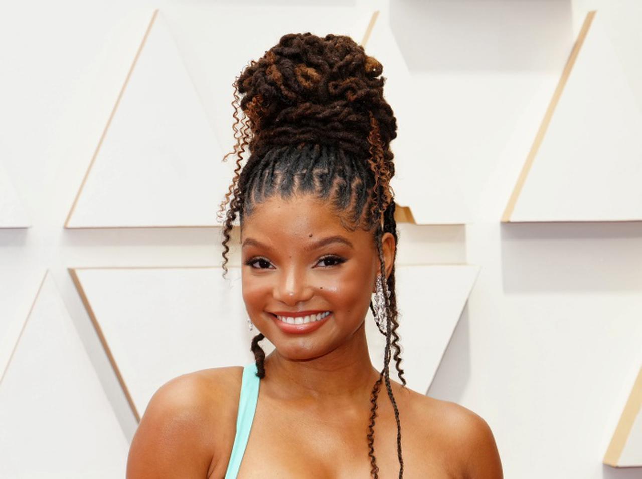 実写版『リトル・マーメイド』のアリエル役のハリー、劇中歌でお気に入りは？