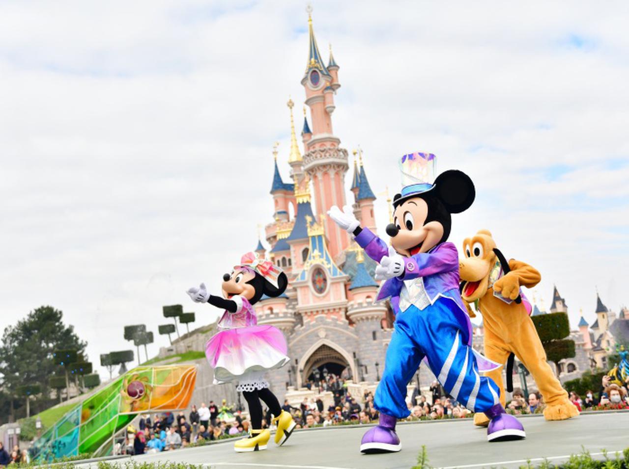 ディズニーランド、ゲストがステージに「乱入」も『やむを得ない理由』で称賛される