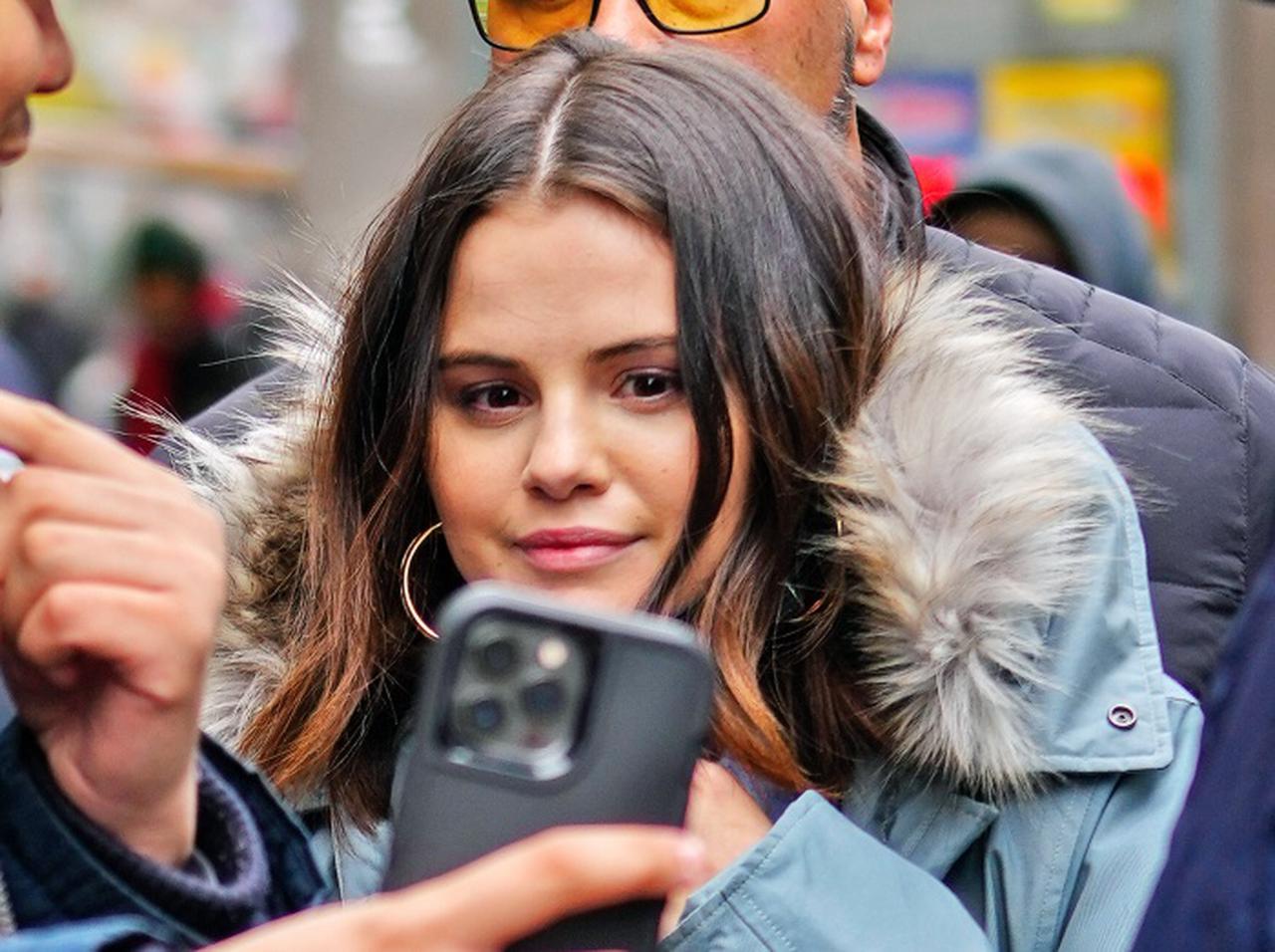 セレーナ・ゴメスに一般男性との交際説が浮上、デュア・リパのライブを一緒に楽しんだ人物との関係は？