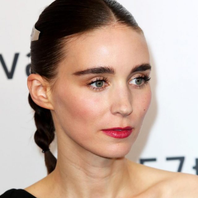 『ナイトメア・アリー』撮影現場でルーニー・マーラが衣装係に「謝罪」した理由
