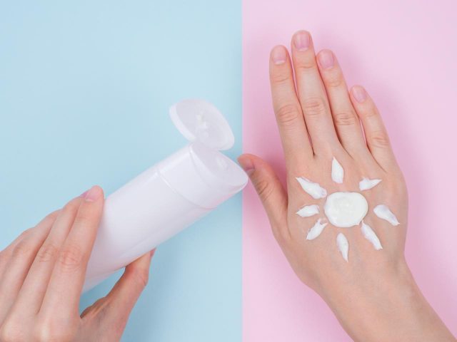 「日焼け止め下地」でメイクを時短！化粧ノリもUVカットも叶える一石二鳥のメイク下地