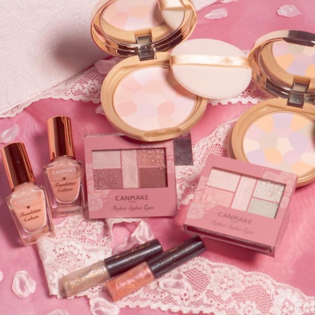 キャンメイク、5色入りマシュマロフィニッシュパウダー＆春限定アイパレットが登場