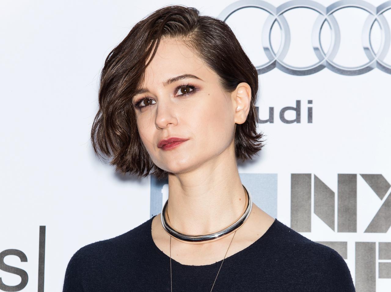 『ファンタビ』ティナ役、180cmでハイヒールを履くキャサリン・ウォーターストンの姿に憧れる!