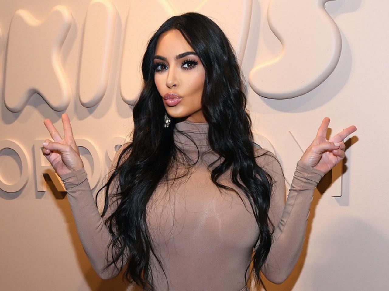 キム・カーダシアン、恋人が持つ「巨根パワー」を“感じた瞬間”を振り返る