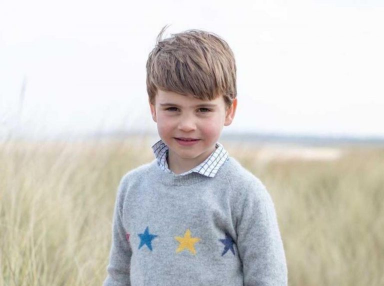 ルイ王子4歳を祝う写真に“写るアイテム”に親近感