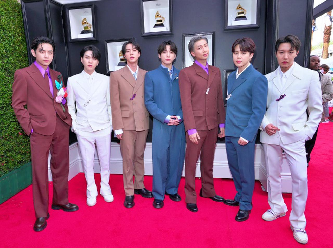 BTSがグラミー賞に“全員”で登場、メンバーが明かした「最新情報」に大興奮