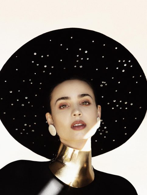 「『ソフィア・カーソン』と名付けるのがまさに完璧で相応しい」ソフィア・カーソンが語るデビューアルバム【インタビュー】