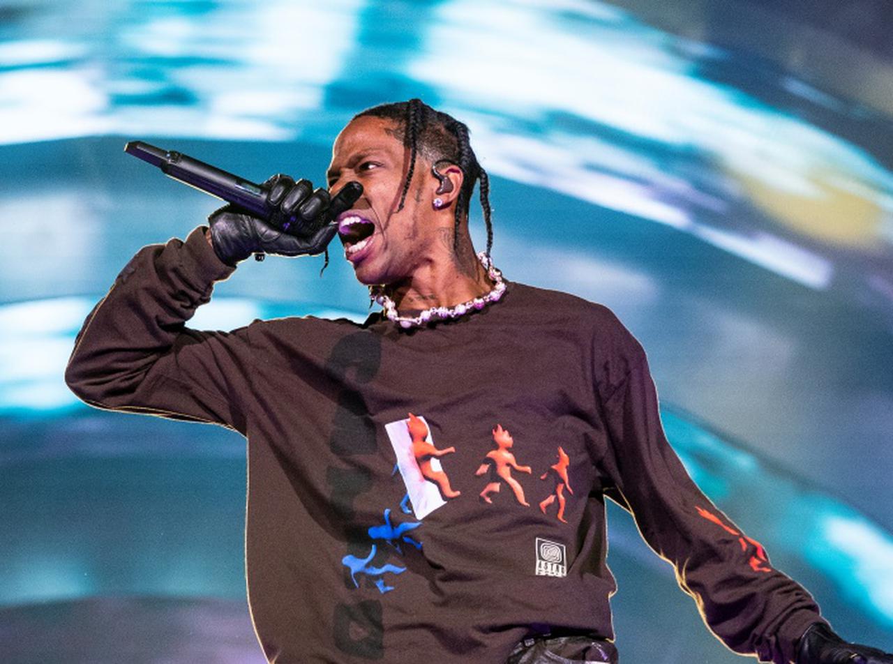 主催フェスで10人が亡くなったトラヴィス・スコット、意味深広告をコーチェラ会場付近に出す