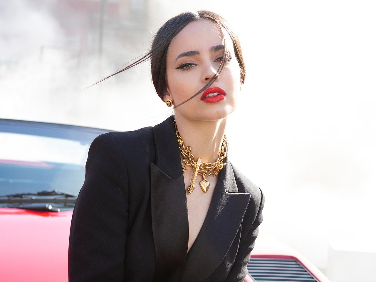 ソフィア・カーソンが持ち歩くコスメは？手放せないアイテムをシェア【独占】