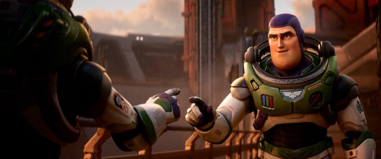 『バズ・ライトイヤー』製作陣、バズの“髪型”が世間をザワつかせたことについてジョーク