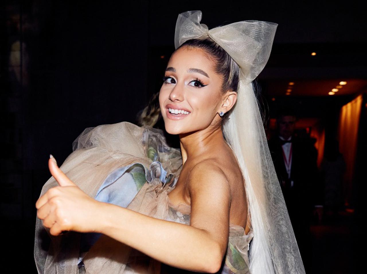 1億円の約束を果たす!アリアナ・グランデ、トランスジェンダーの若者たちを支援する基金を設立