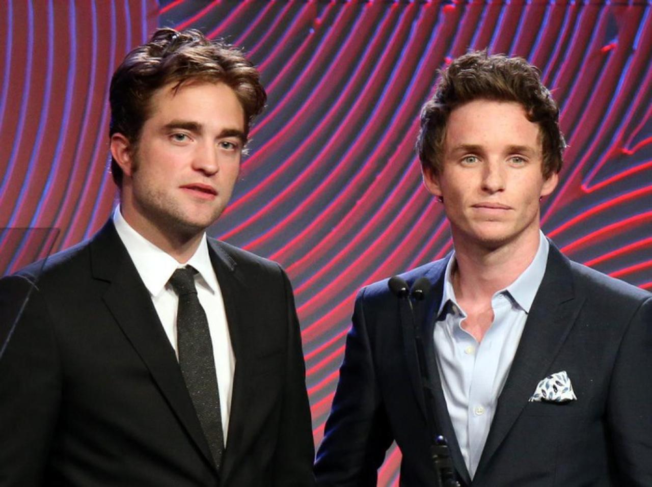 じつは元ルームメイト!エディ・レッドメインがロバート・パティンソンの「奇行」をバラす