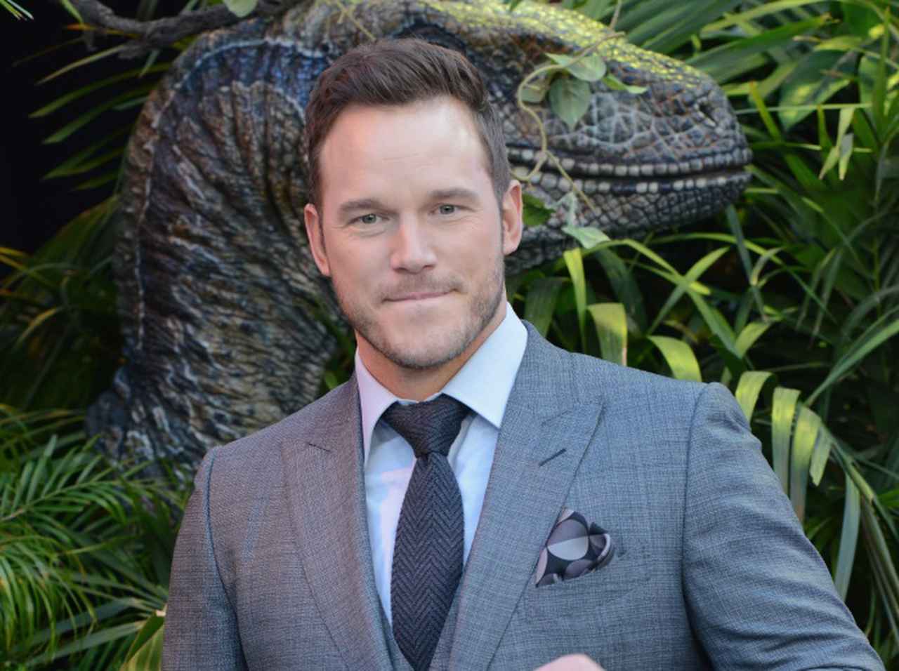 クリス・プラット、『ジュラシック・ワールド3』のプレミアで主役なのに警備員から「本気で注意」される【動画アリ】