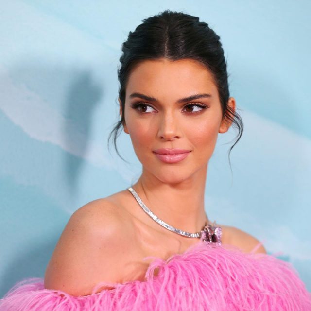 ケンダル・ジェンナーがコロナ後遺症、点滴を打ってもらうためにしたことがセレブすぎ