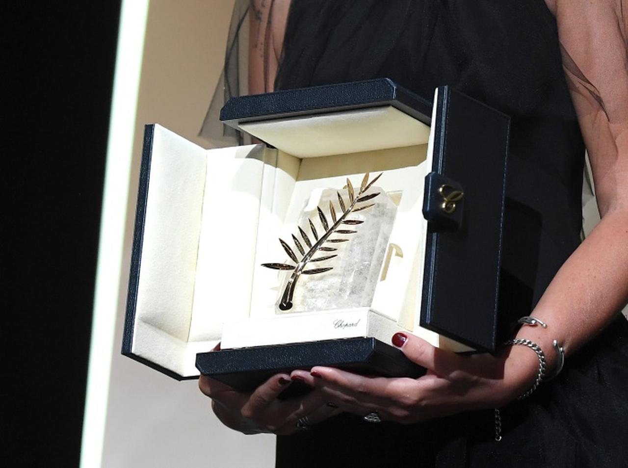 ダイヤモンド100個!2022年カンヌ国際映画祭の“パルム・ドール”が特別なワケ