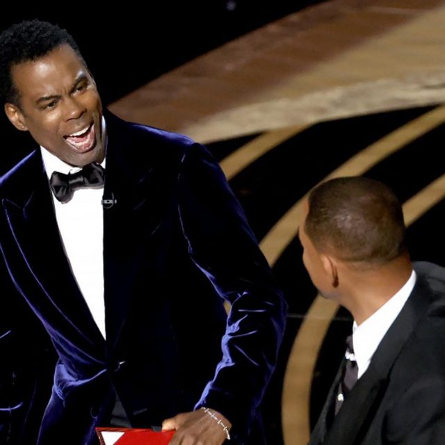 ウィル・スミスにビンタされたクリス・ロック、騒動をネタにした「キレッキレのジョーク」を飛ばす