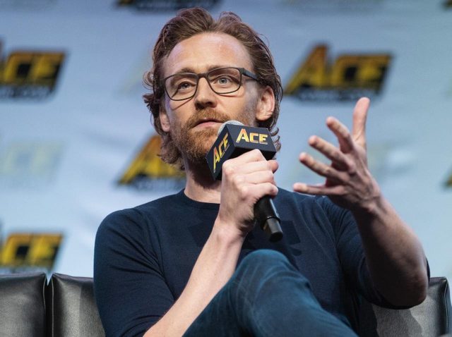 トム・ヒドルストン、MCUロキのカミングアウトは「有意義なものにしたかった」と語る