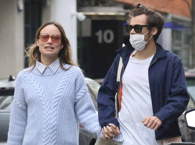 ハリー・スタイルズ、「映画のセットで恋に落ちたんだって？」との直球質問にタジタジ