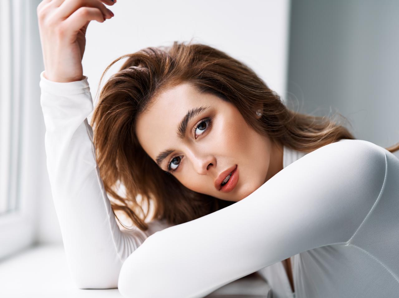 のっぺり眉は卒業！自然なふさふさ感が出る眉メイクの簡単なコツ