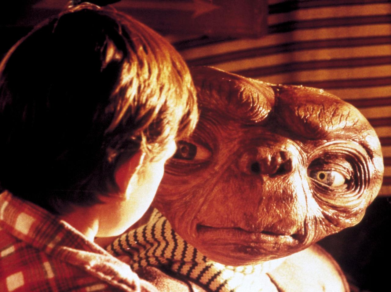 『E.T.』の声が「ガラガラ」な理由、知りたくなかった…