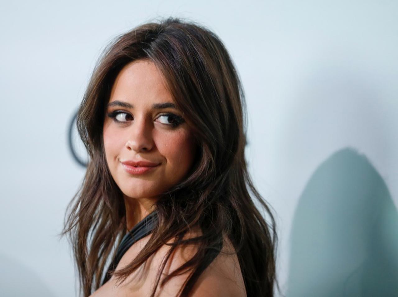 カミラ・カベロ、女性から“中絶の権利”を奪うことは「非人道的」と非難